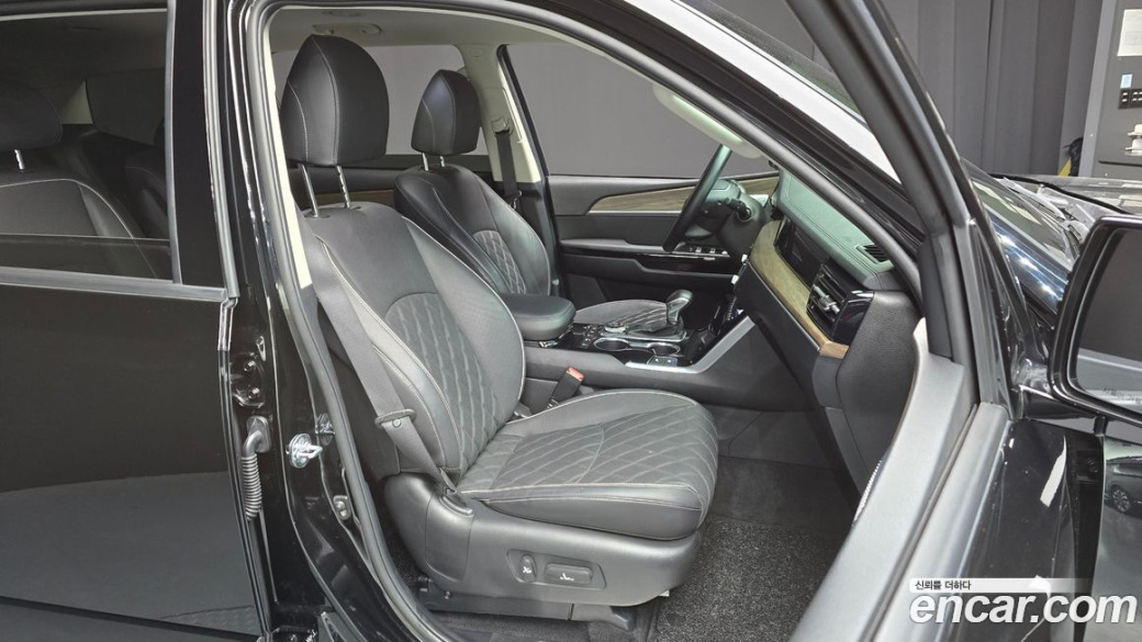 Kia Mohave Diesel 3.0 4WD 6-Seater, 2022