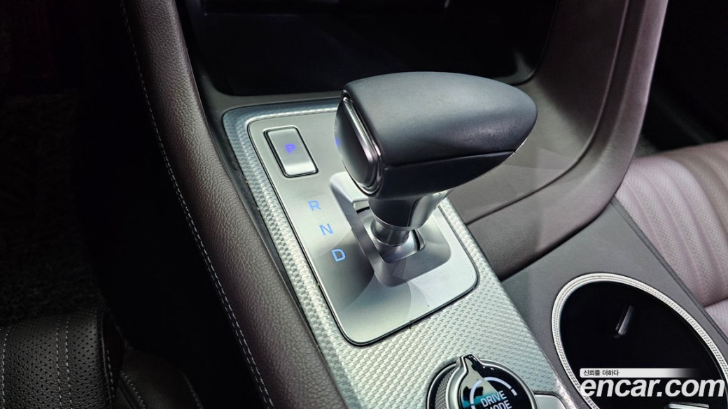 Genesis G70 Gasoline 2.0T 2WD, 2023