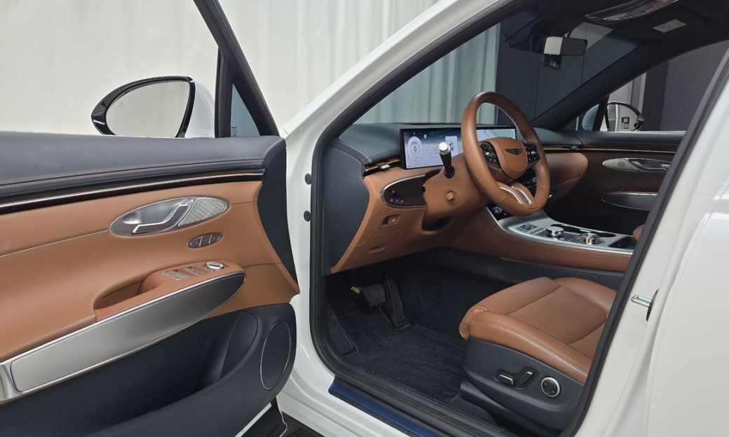 Genesis GV70 2.5T Gasoline 2WD, 2025