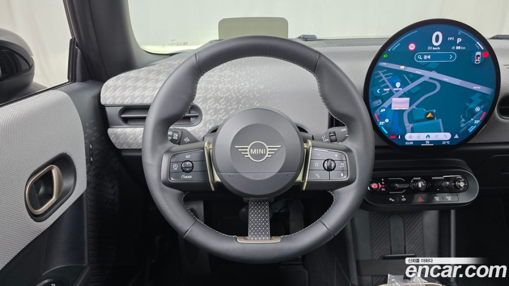 Mini Cooper Favoured, 2025