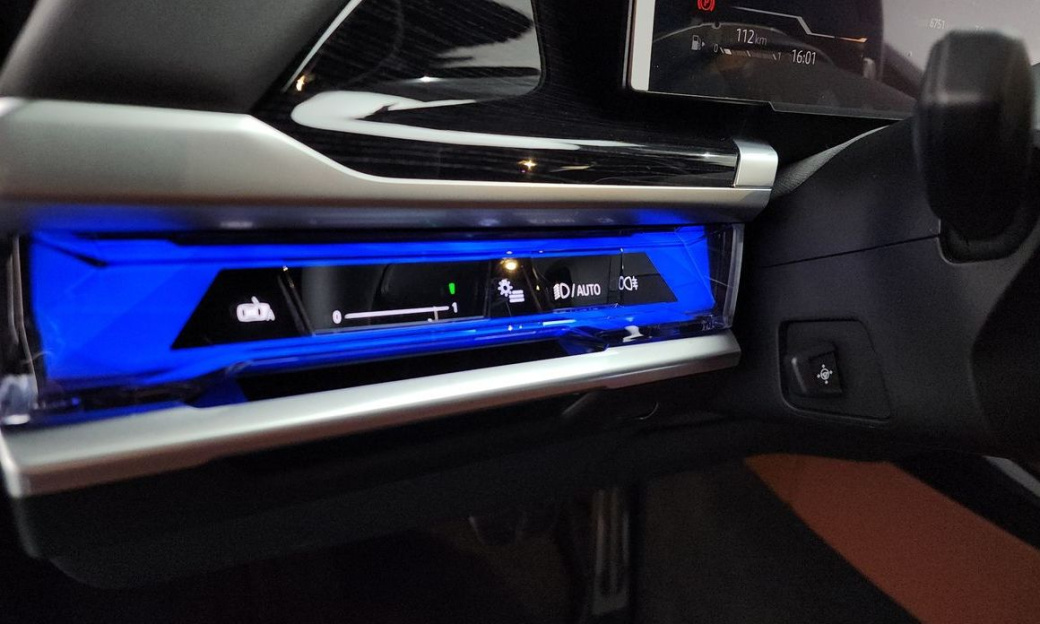 BMW 7-Series 740i xDrive M Sport, 2025