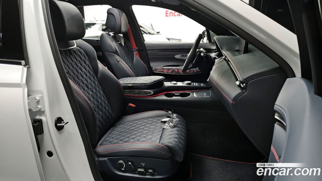 Genesis GV70 2.5T Gasoline AWD, 2024
