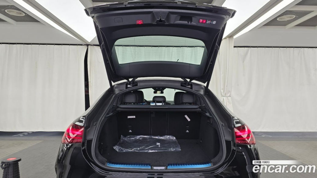 Mercedes-Benz GLE-Class AMG GLE53 4MATIC+ Coupe, 2026