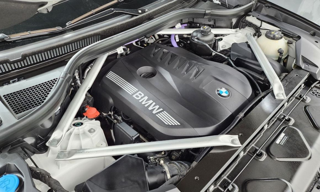 BMW X5 xDrive 40i xLine, 2025