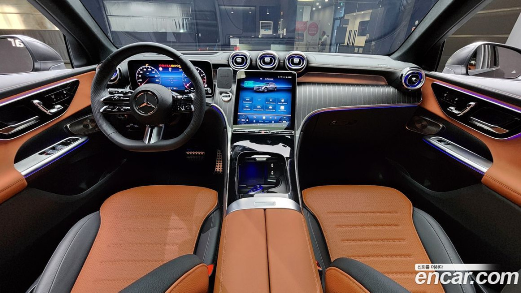 Mercedes-Benz GLC-Class GLC300 4MATIC AMG Line, 2025