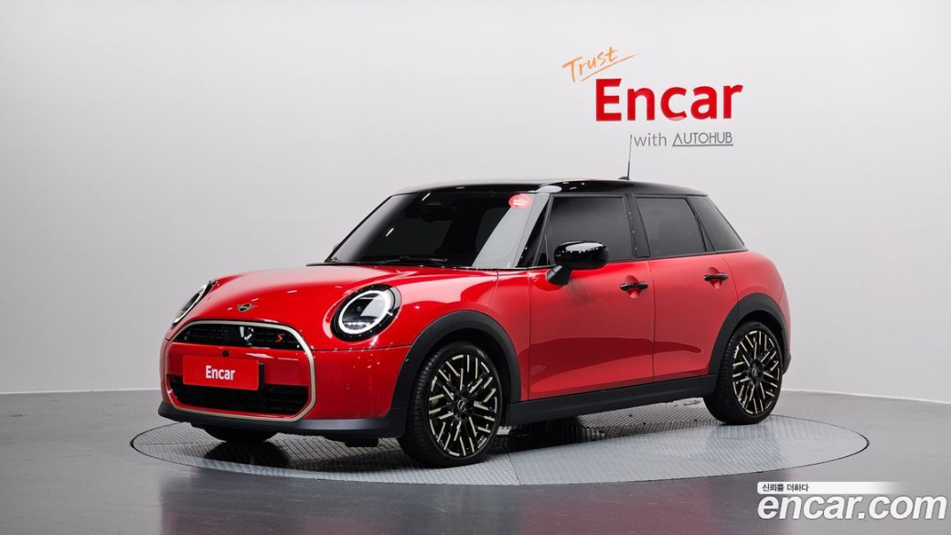 Mini Cooper 5 Door Favoured, 2025