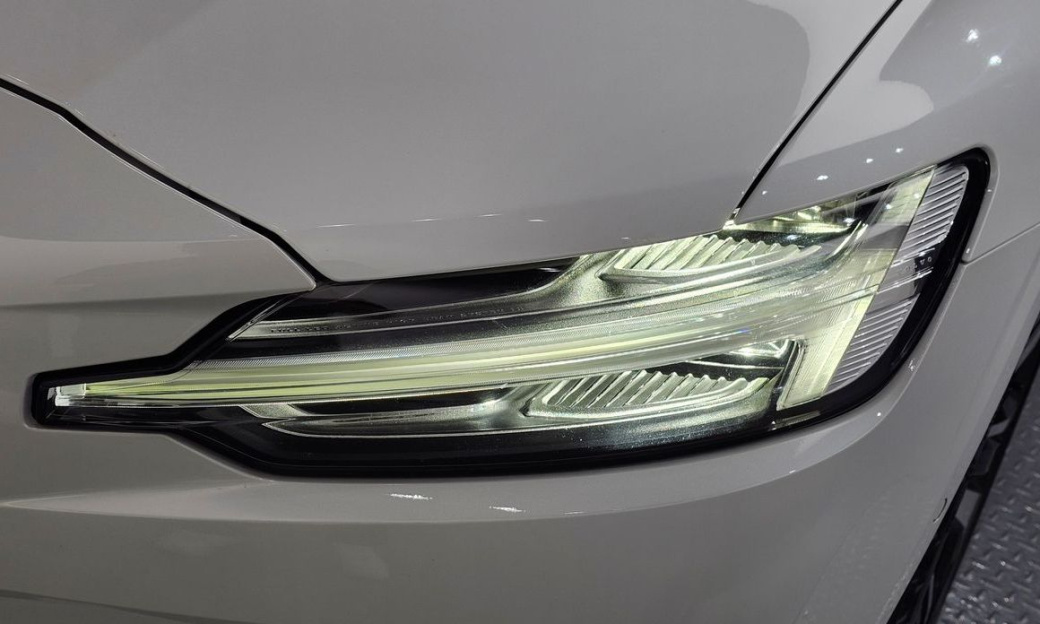 Volvo S60 B5 Ultimate Bright, 2024