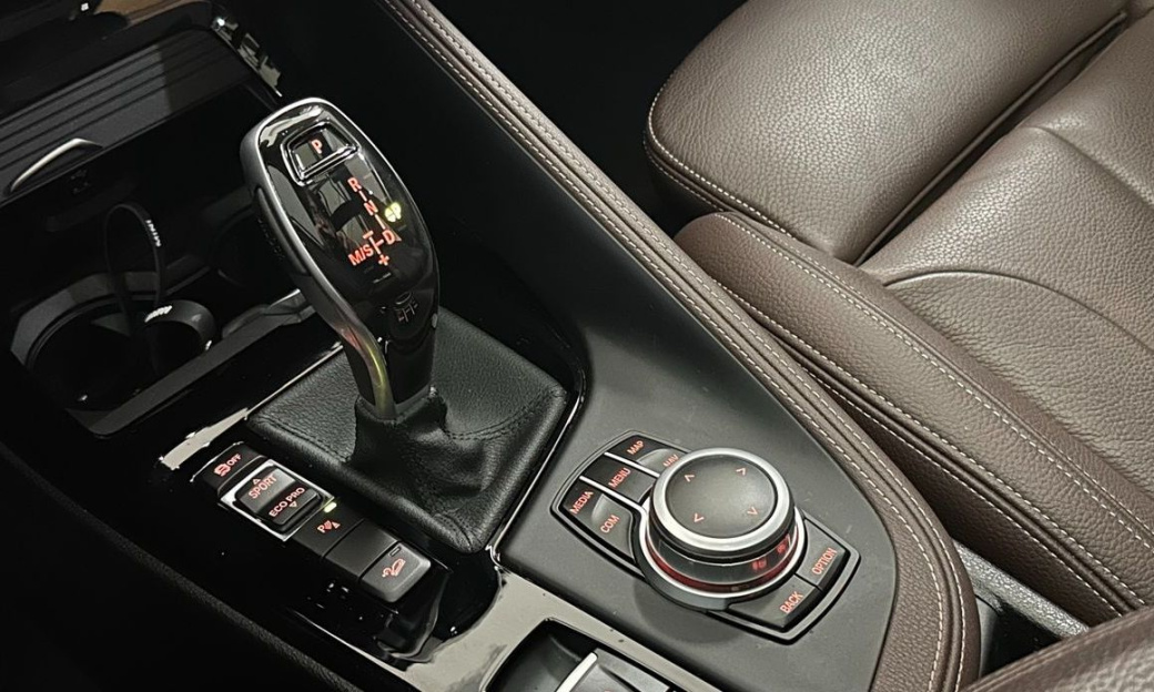 BMW X1 xDrive 20i M Sport, 2022