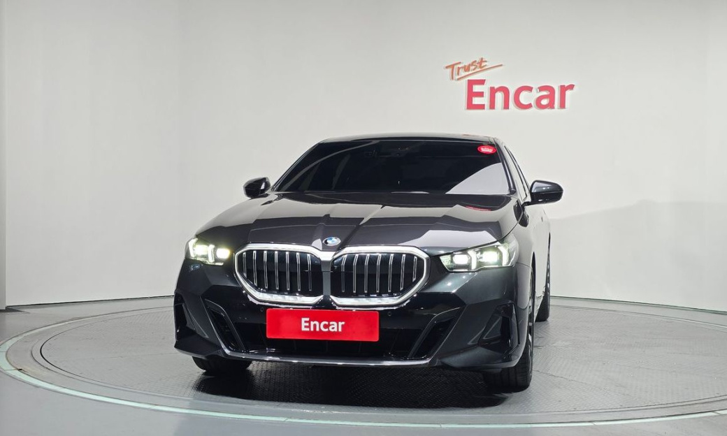 BMW 5-Series 530i xDrive M Sport, 2024