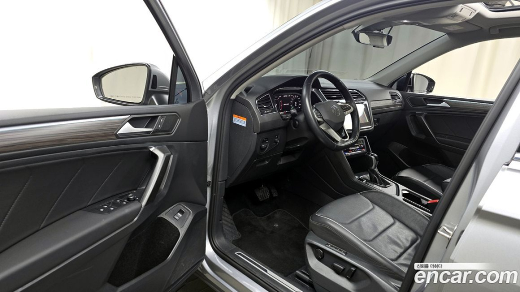 Volkswagen Tiguan 2.0 TSI Prestige, 2022