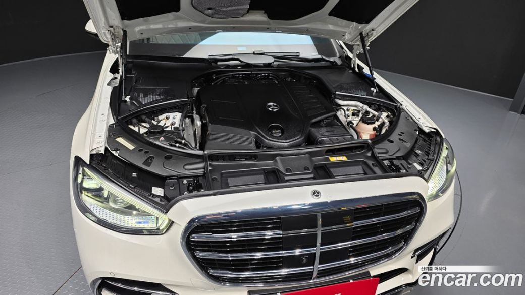 Mercedes-Benz S-Class S500L 4MATIC, 2023