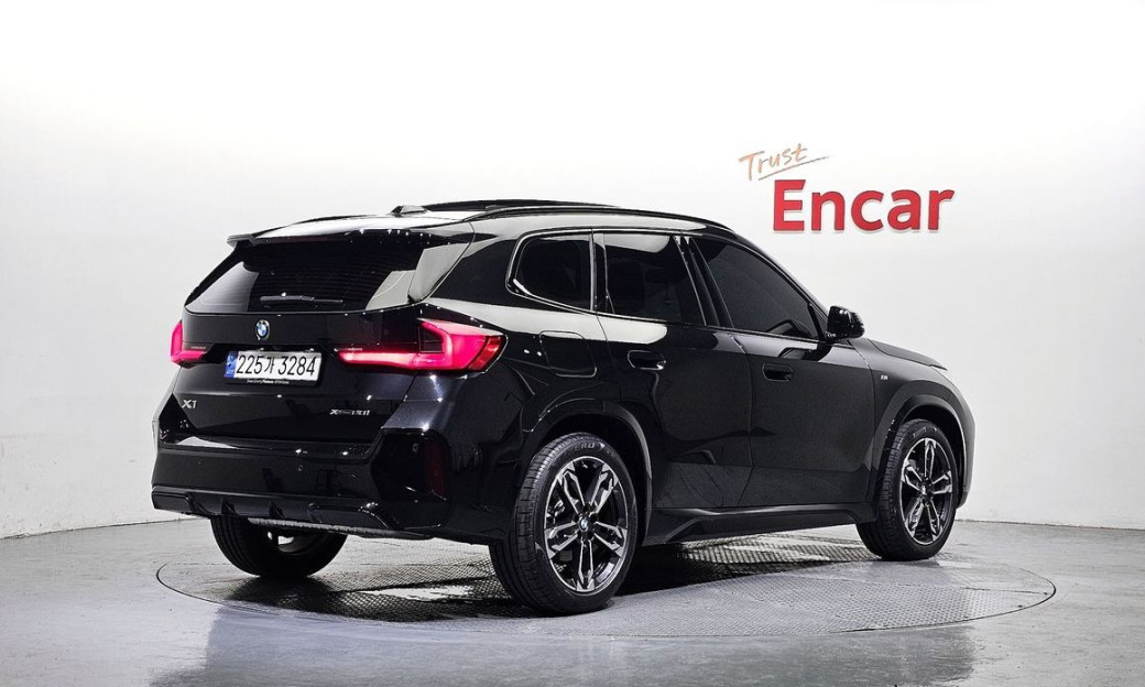 BMW X1 xDrive 20i M Sport, 2024