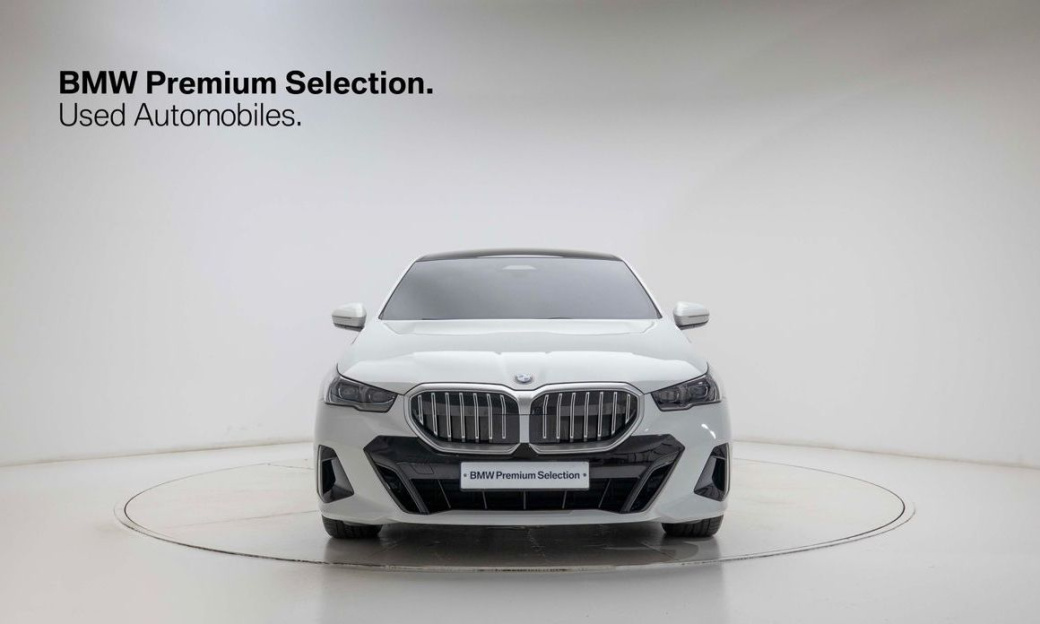BMW 5-Series 520i M Sport, 2024