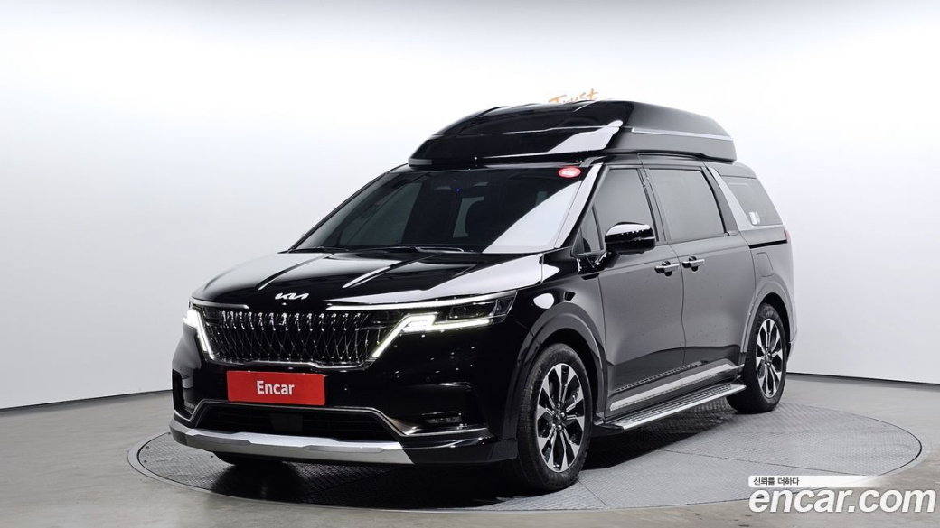 Kia Carnival 7-Seater Hi-Limousine, 2023
