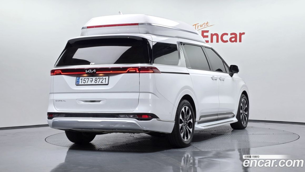 Kia Carnival 9-Seater Hi-Limousine, 2023