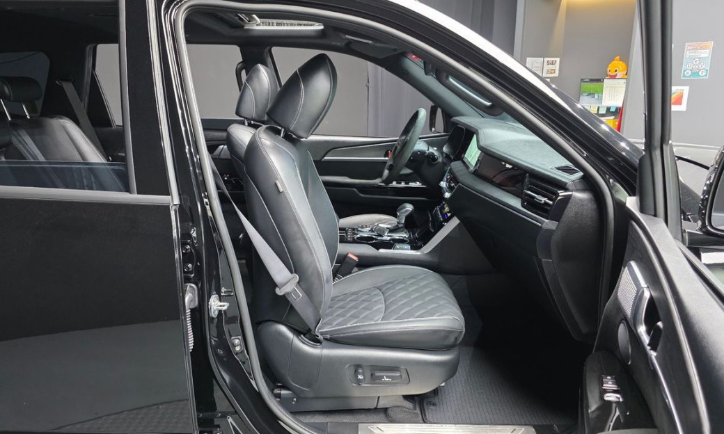 Kia Mohave Diesel 3.0 4WD 7-Seater, 2022