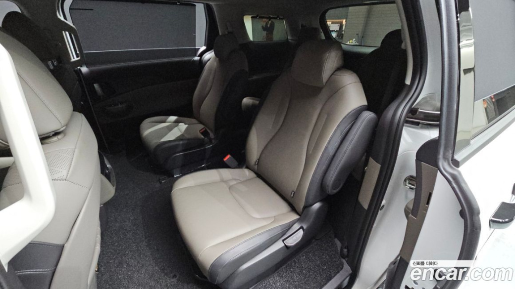 Kia Carnival 9-Seater Noblesse, 2024
