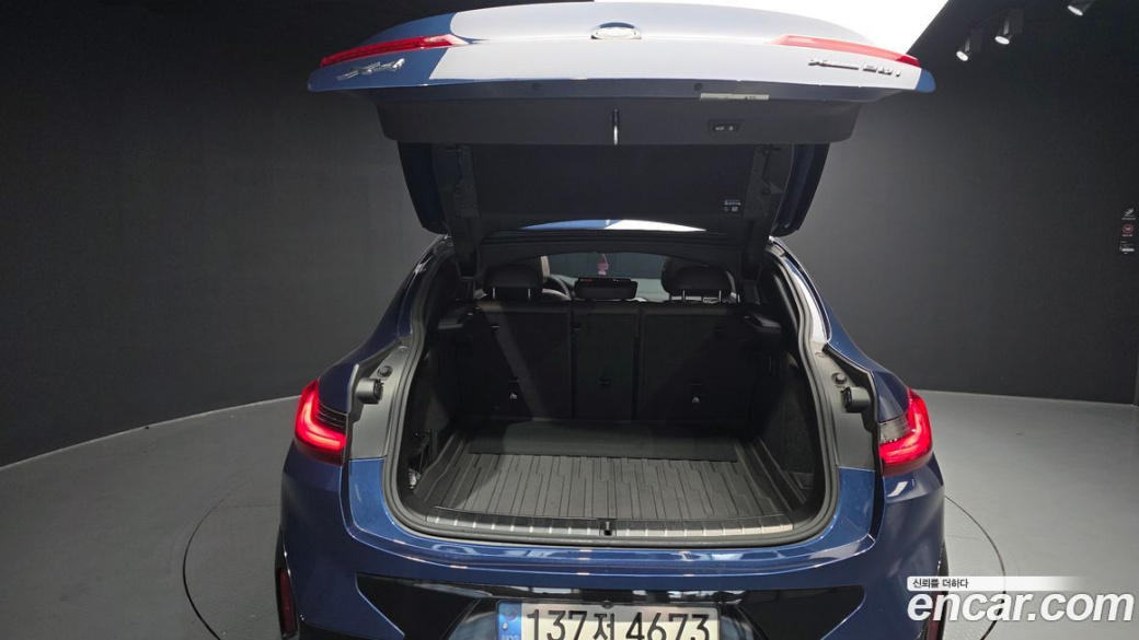 BMW X4 xDrive20i M Sports Pro, 2022