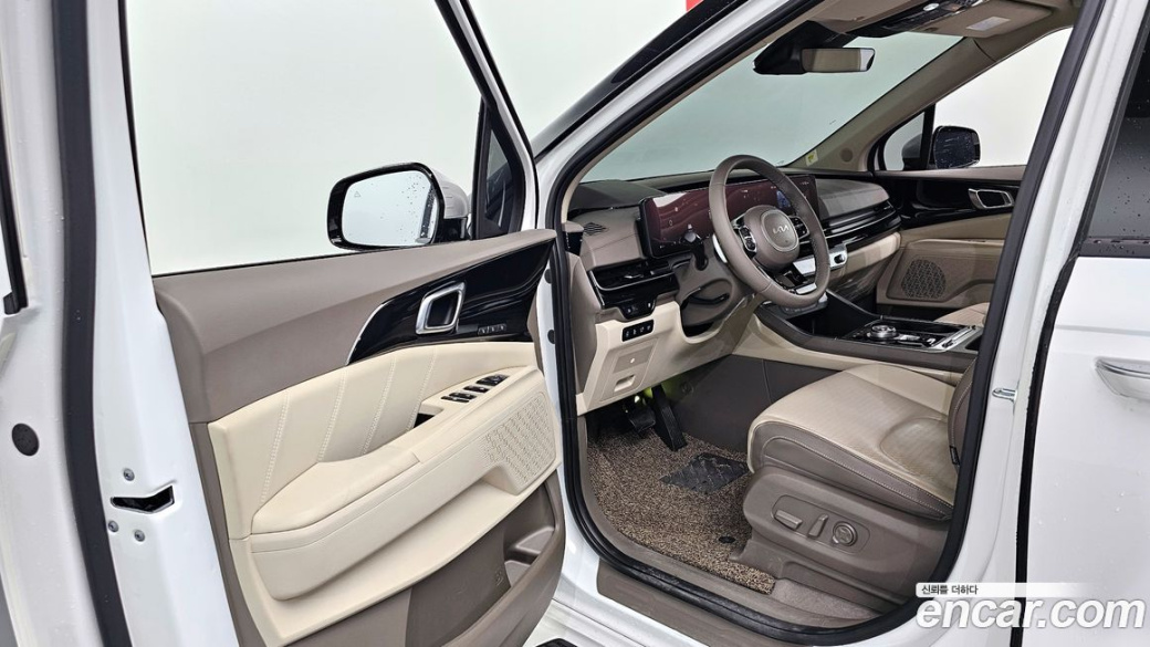 Kia Carnival 7-Seater Signature, 2025