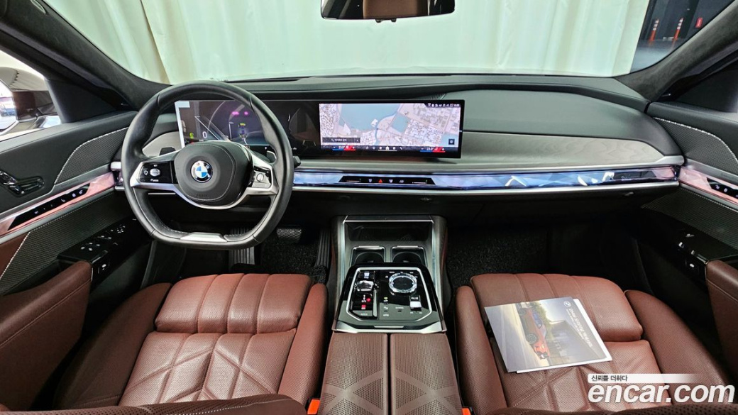 BMW 7-Series 740i sDrive Design Pure Excellence, 2023