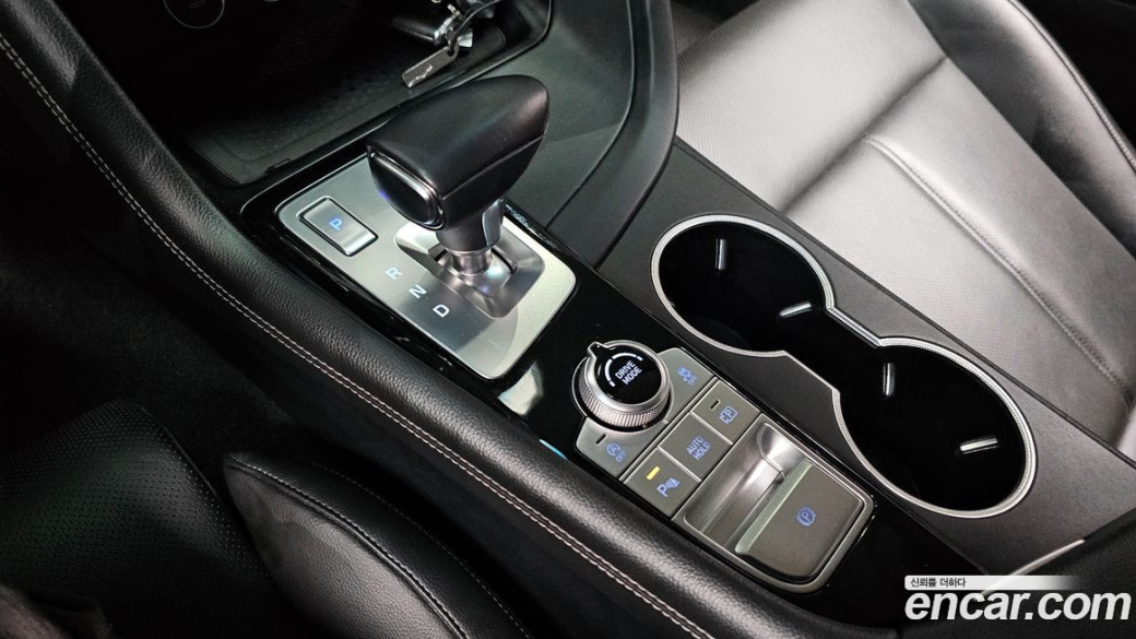 Genesis G70 Gasoline 2.0T 2WD, 2023