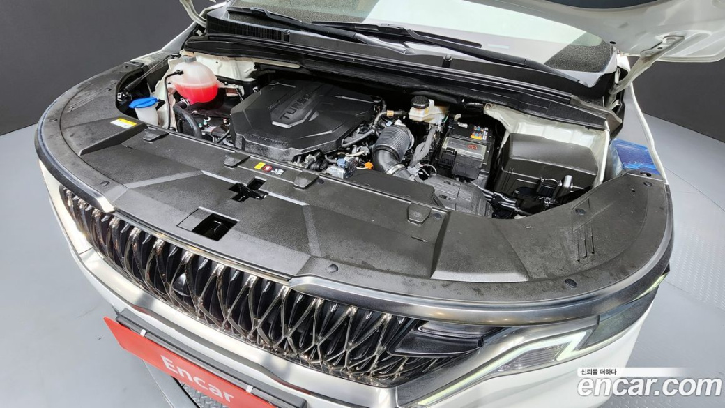 Kia Carnival 9-Seater Noblesse, 2023