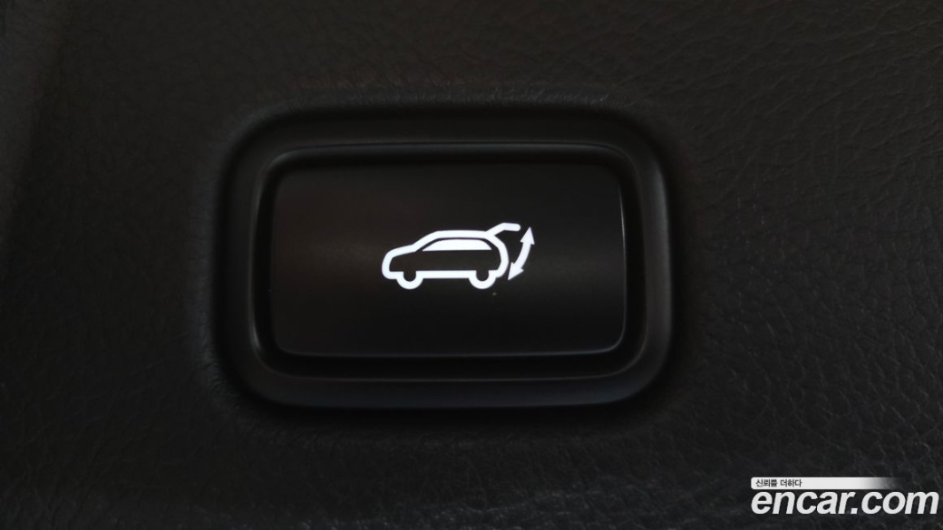 Kia Mohave Diesel 3.0 4WD 7-Seater, 2022