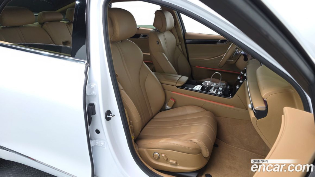 Genesis G80 Gasoline 2.5 Turbo AWD, 2025