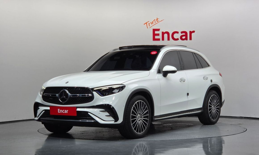 Mercedes-Benz GLC-Class GLC300 4MATIC AMG Line, 2025