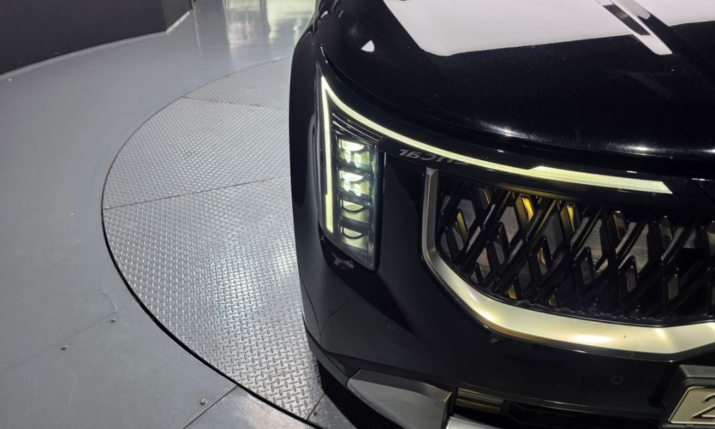Kia Carnival 9-Seater Noblesse, 2024
