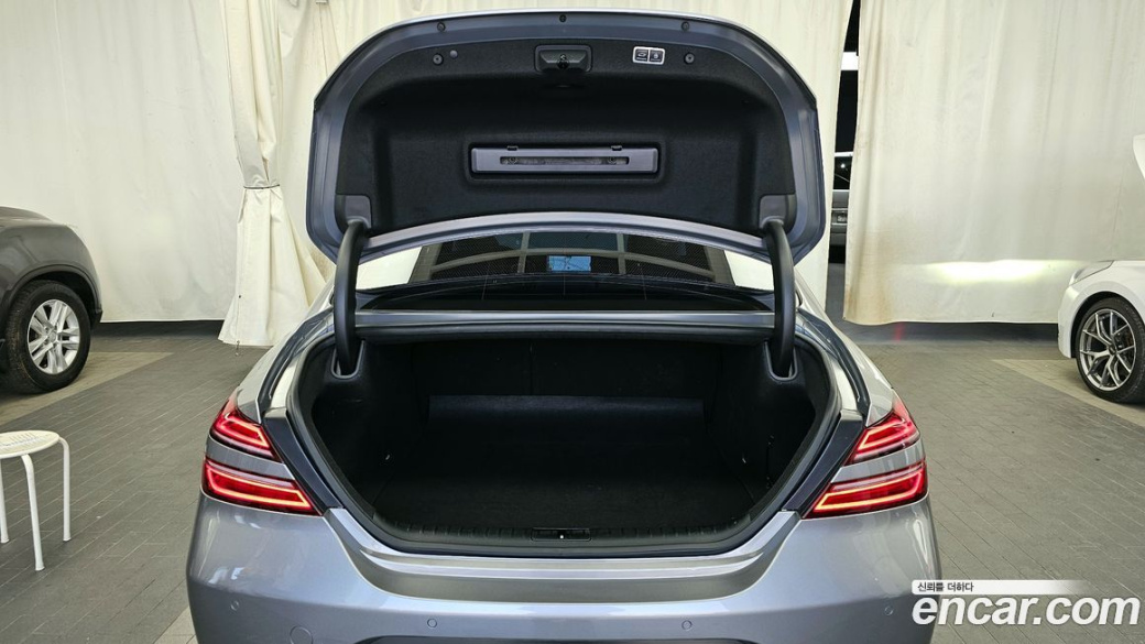 Genesis G70 Gasoline 2.0T 4WD, 2021