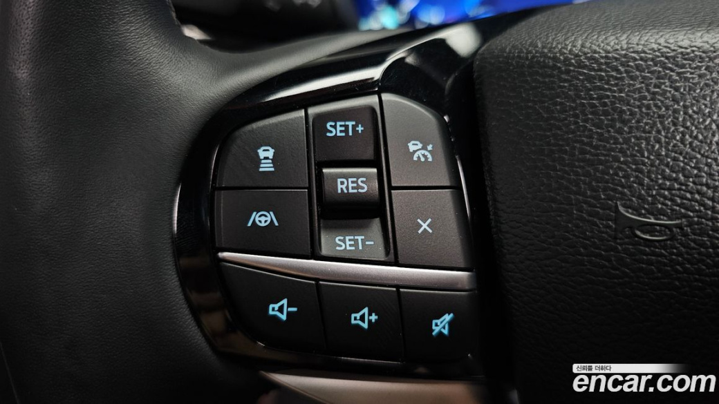 Ford Explorer 3.0 Platinum 4WD, 2022