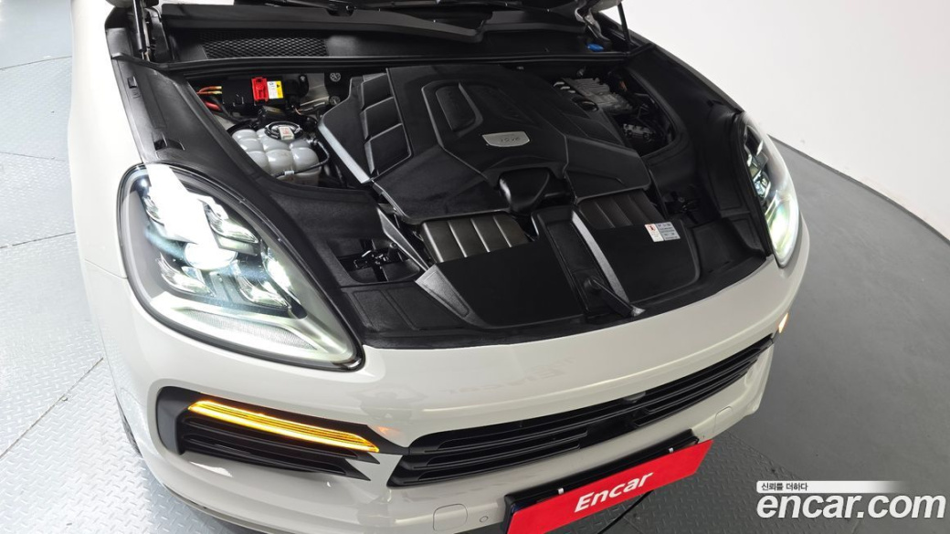 Porsche Cayenne 3.0 Coupe, 2021