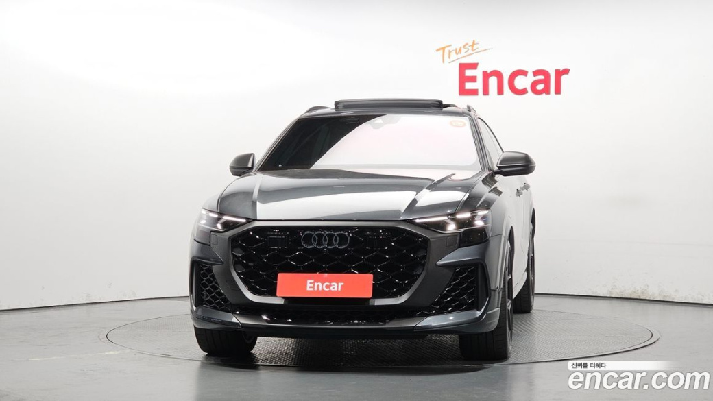 Audi RSQ8 4.0 TFSI Quattro Performance, 2025