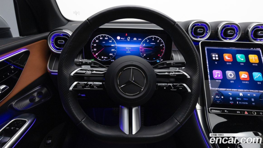 Mercedes-Benz GLC-Class GLC300 4MATIC AMG Line, 2025