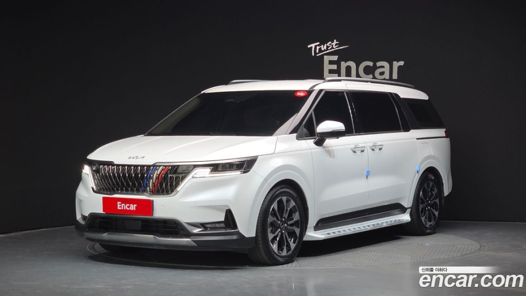 Kia Carnival 9-Seater Signature, 2023