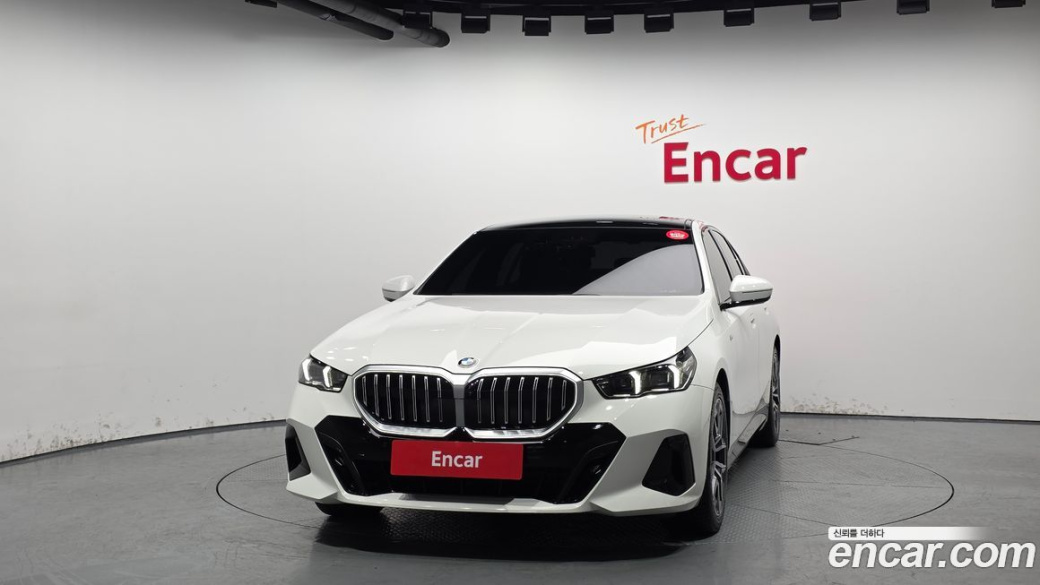 BMW 5-Series 523d M Sport, 2025