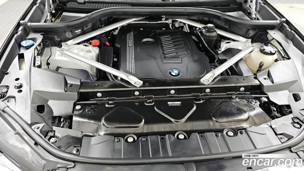 BMW X5 xDrive 40i xLine, 2023