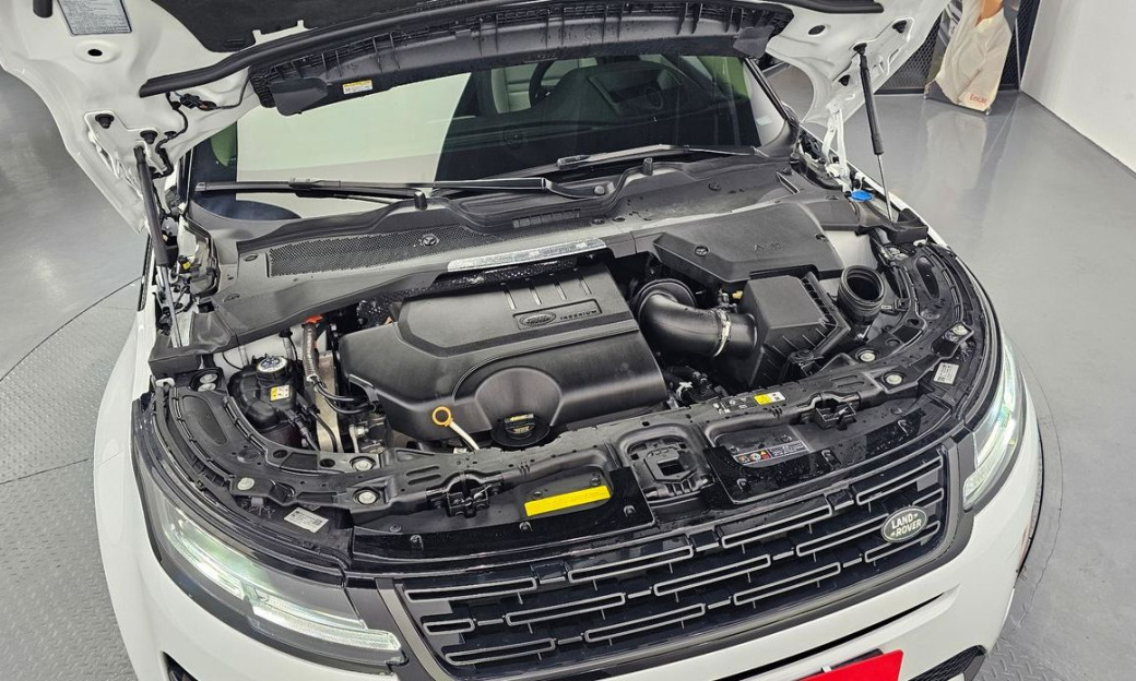 Land Rover Range Rover Evoque P250 Dynamic SE, 2025