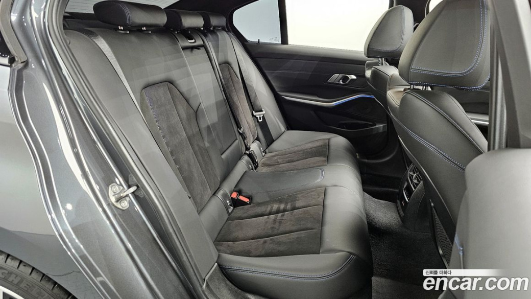 BMW 3-Series 320i M Sport, 2022