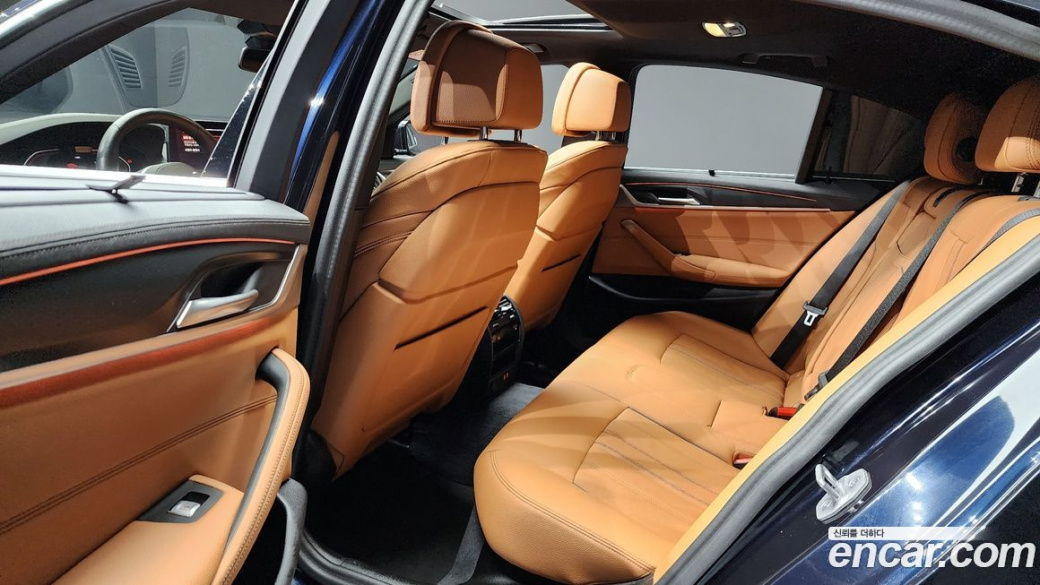 BMW 5-Series 520i M Sport, 2023