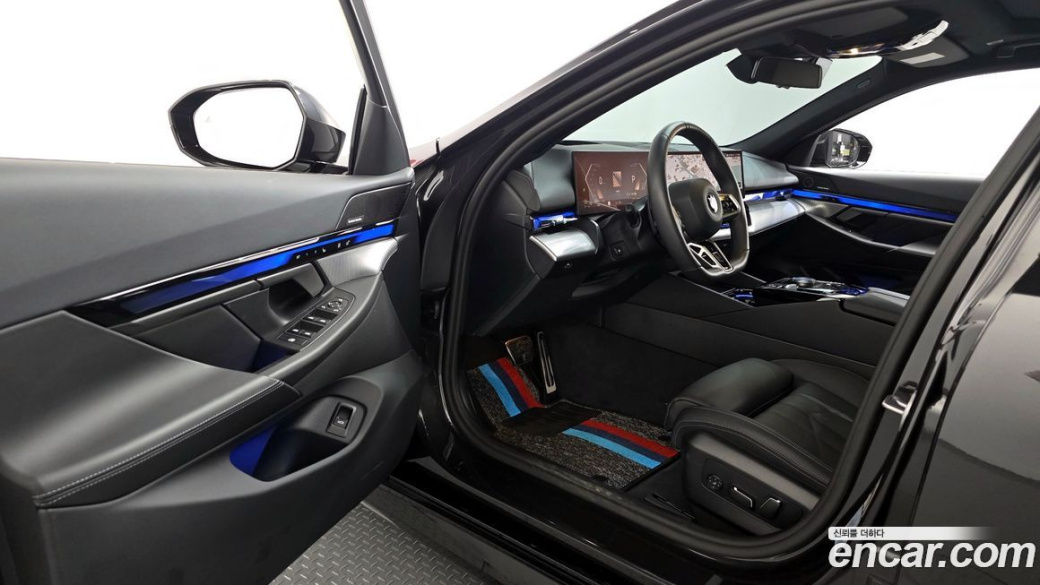BMW 5-Series 520i M Sport, 2025