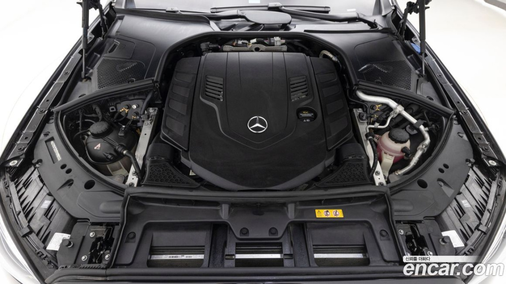 Mercedes-Benz S-Class Maybach S580 4MATIC, 2024