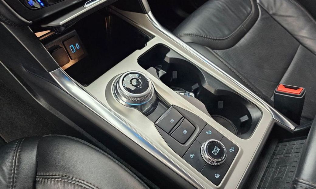 Ford Explorer 3.0 Platinum 4WD, 2022