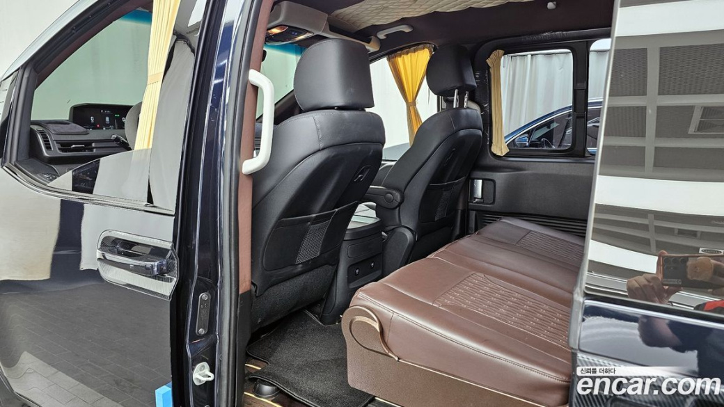 Hyundai Staria 2WD Camping Car, 2024