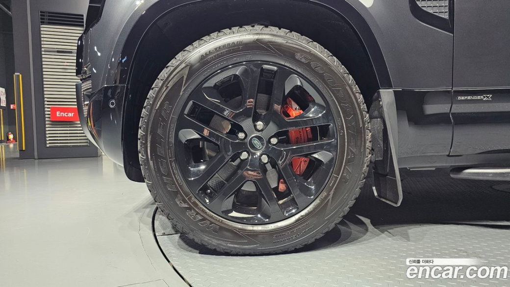 Land Rover Defender 110 P400 X, 2024
