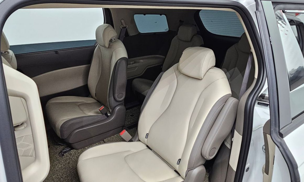 Kia Carnival 9-Seater Noblesse, 2025