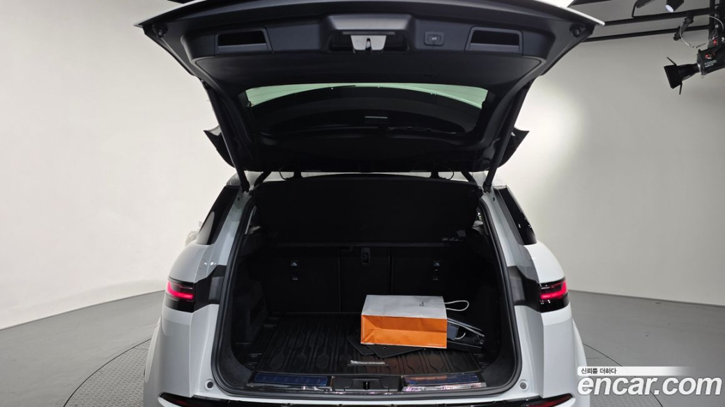 Land Rover Range Rover Evoque P250 Dynamic SE, 2024