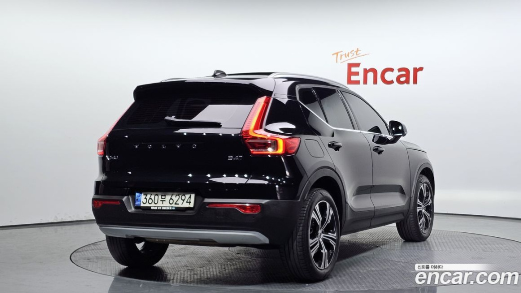 Volvo XC40 B4 Inscription, 2022