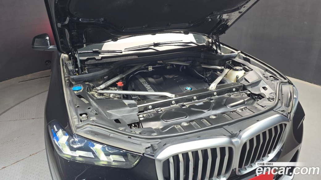 BMW X5 xDrive 40i xLine, 2024